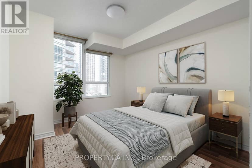 803 - 25 Lower Simcoe Street — photo 5 of 26