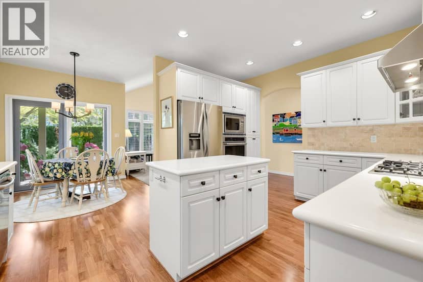 206 6505 3 AVENUE, Delta, photo 3