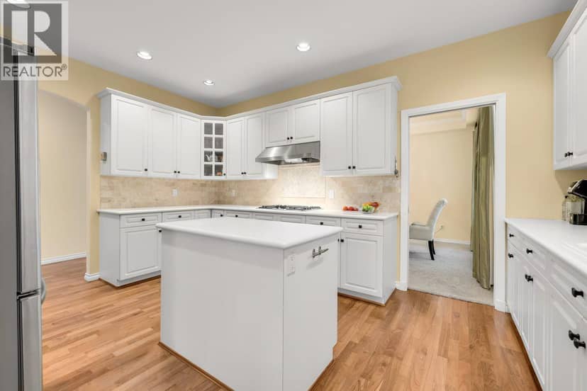 206 6505 3 AVENUE, Delta, photo 5