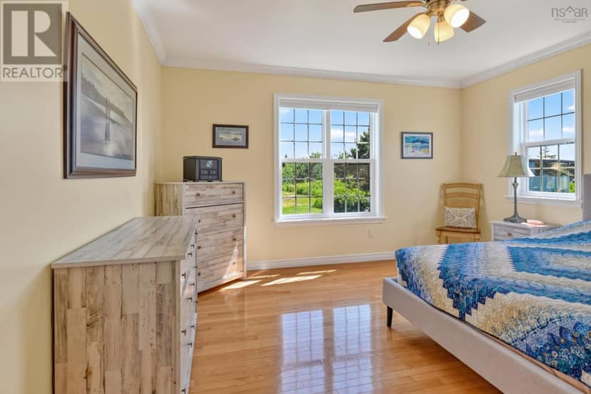 48 Seaview Drive — photo 25 of 40