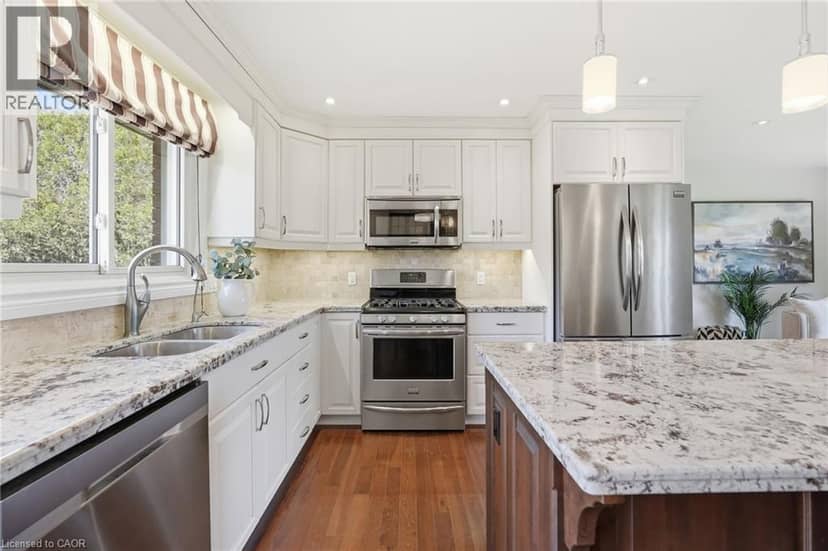 133 NEW LAKESHORE Road — photo 15 of 40