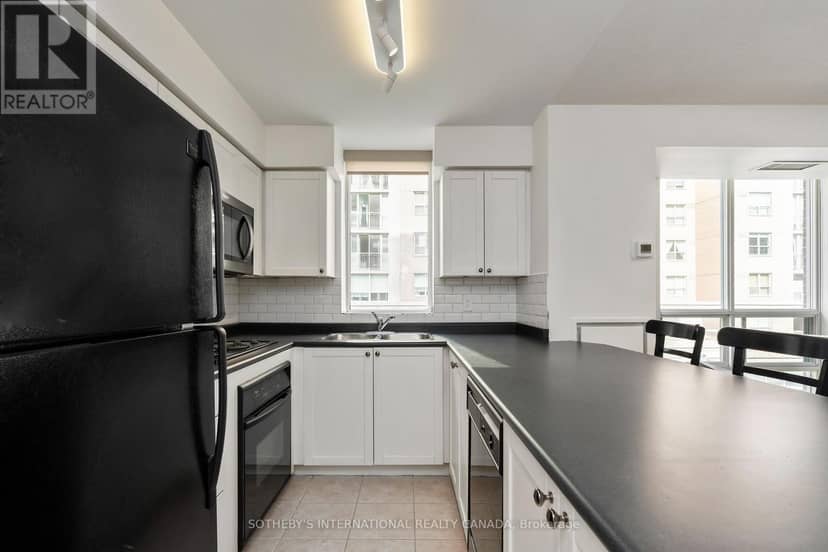 408 - 311 Richmond Street — photo 4 of 31