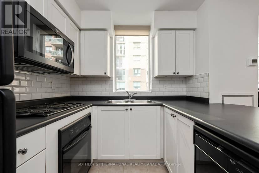 408 - 311 Richmond Street — photo 5 of 31