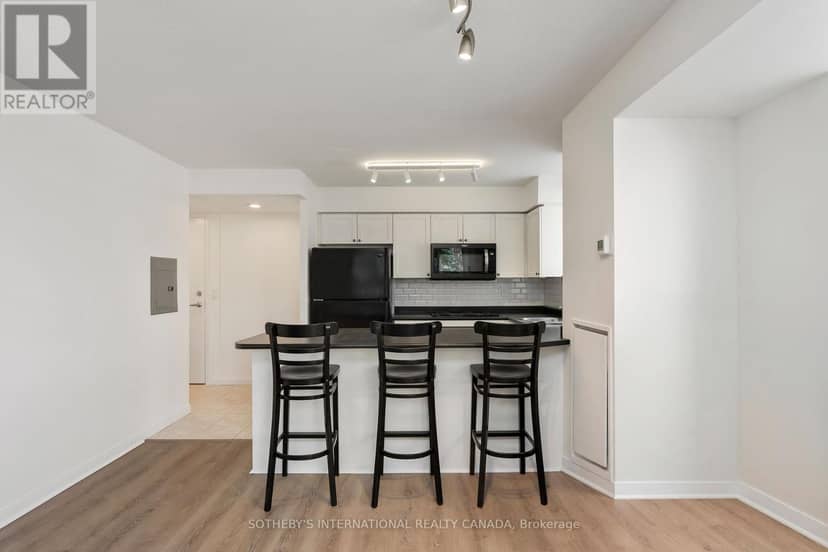 408 - 311 Richmond Street — photo 6 of 31