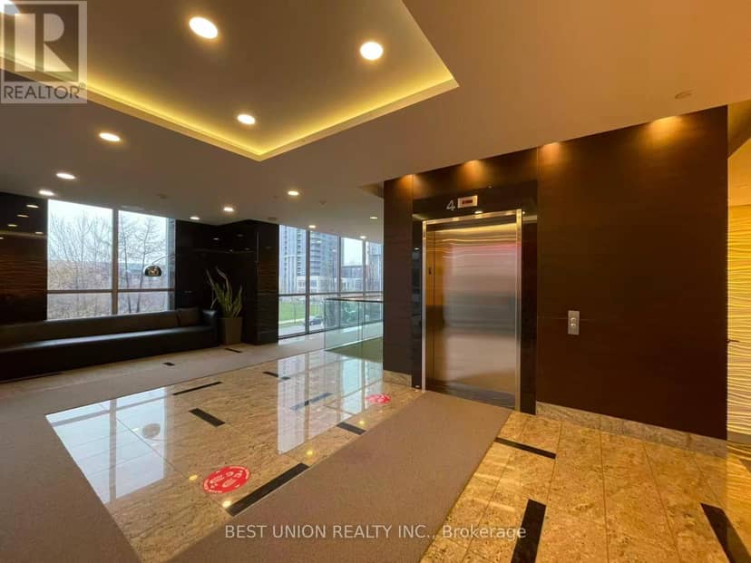 PH20 - 181 Village Green Square — photo 5 of 17
