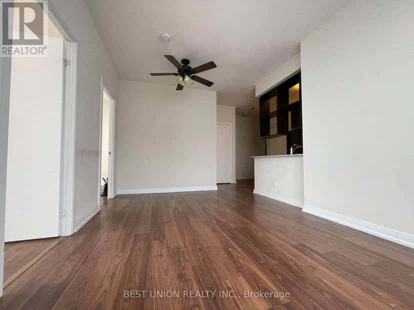 PH20 - 181 Village Green Square — photo 9 of 17