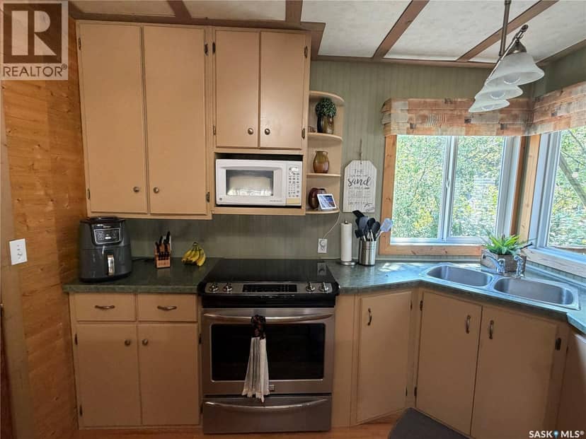 1306 Kewatin LANE — photo 6 of 39