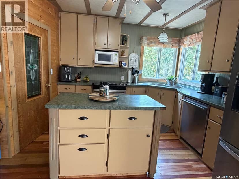 1306 Kewatin LANE — photo 9 of 39