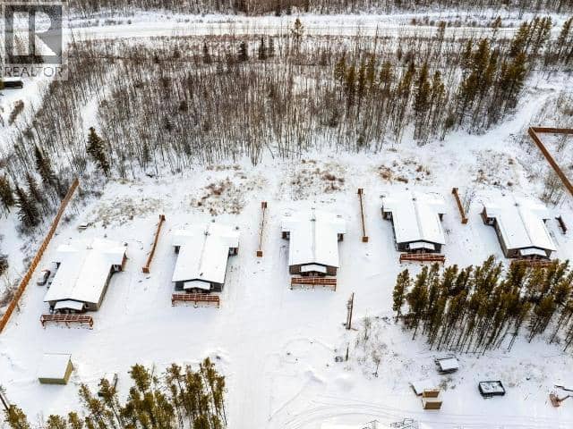 32 Takhini Meadows Drive, Whitehorse North, photo 3