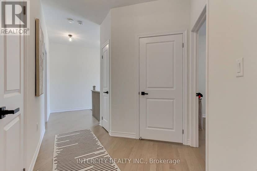 130 Blick Crescent — photo 36 of 40