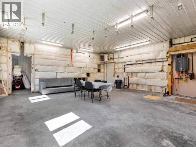 5078 5th Avenue — photo 20 of 24