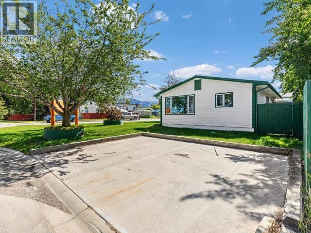 5078 5th Avenue — photo 3 of 24