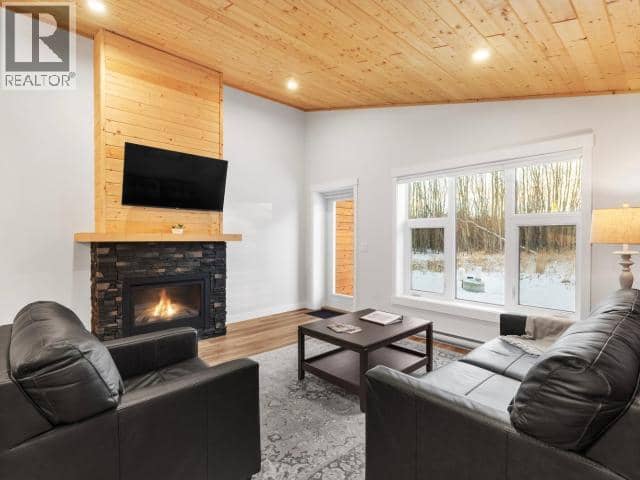 38 Takhini Meadows Drive — photo 31 of 40