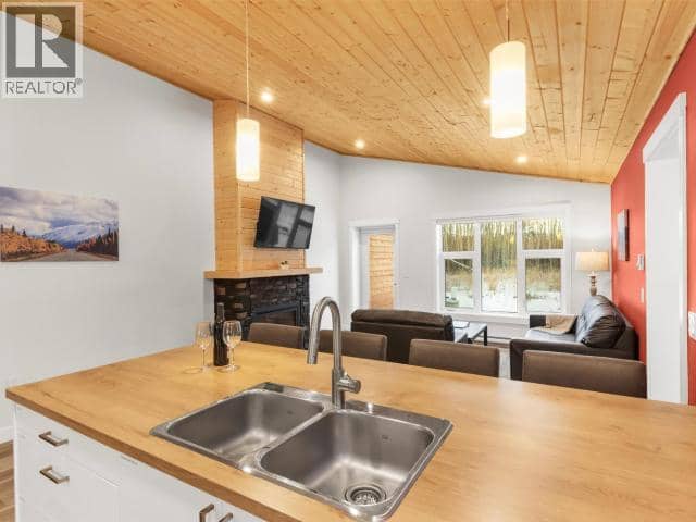 38 Takhini Meadows Drive — photo 37 of 40
