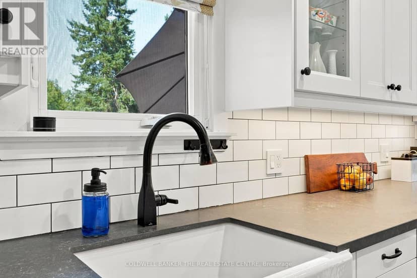 22 Western Avenue — photo 16 of 31