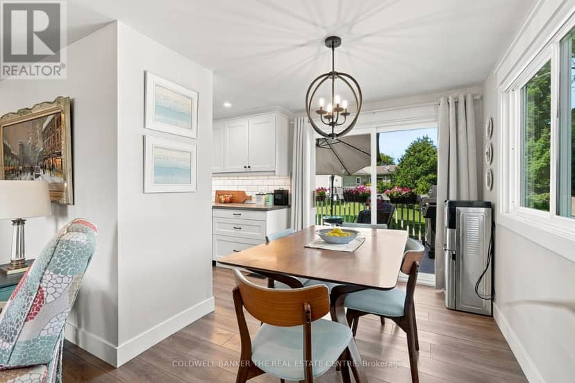 22 Western Avenue — photo 9 of 31