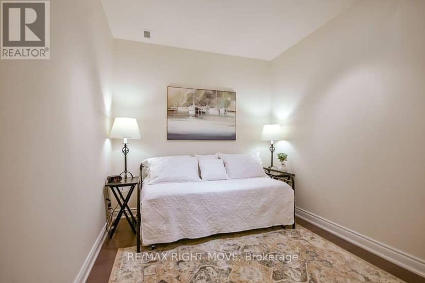 605 - 80 Orchard Point Road — photo 23 of 40