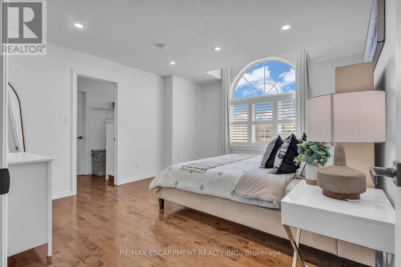 73 Fitzgerald Drive — photo 28 of 40