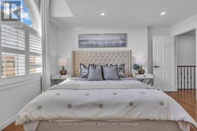 73 Fitzgerald Drive — photo 29 of 40