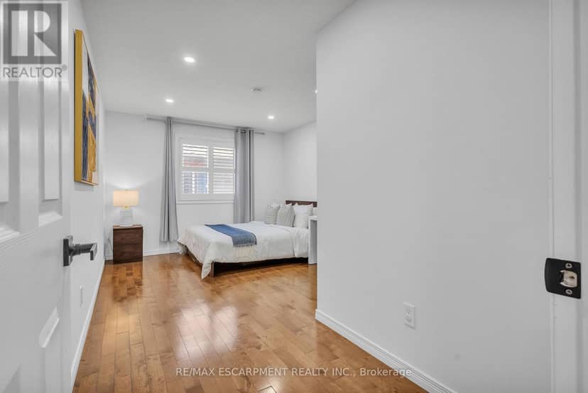73 Fitzgerald Drive — photo 36 of 40