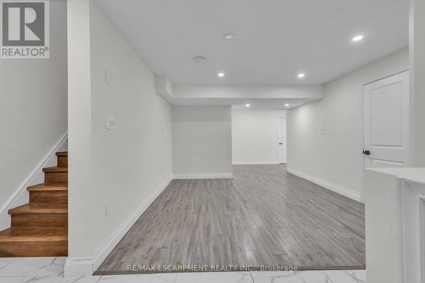 73 Fitzgerald Drive — photo 40 of 40