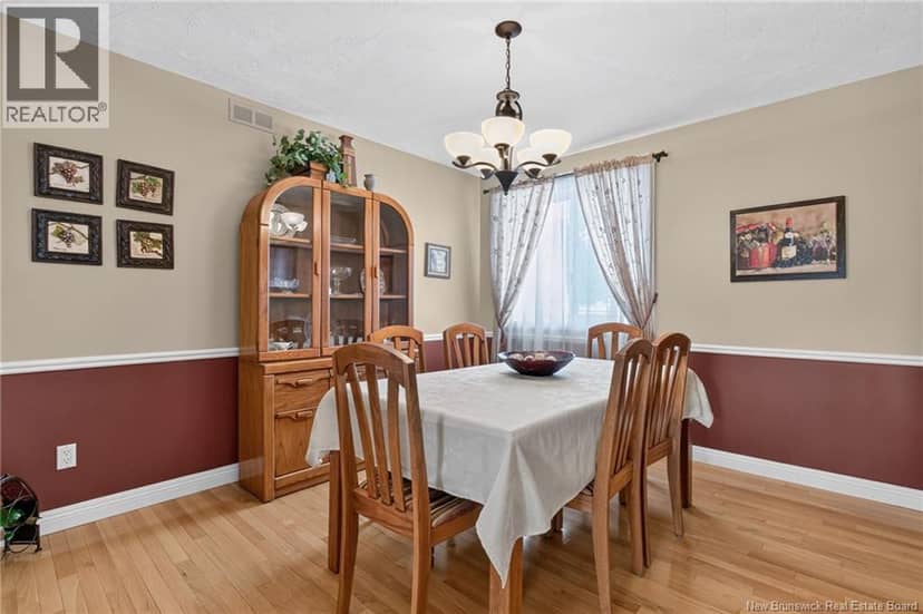 343 Glencairn Drive — photo 13 of 40