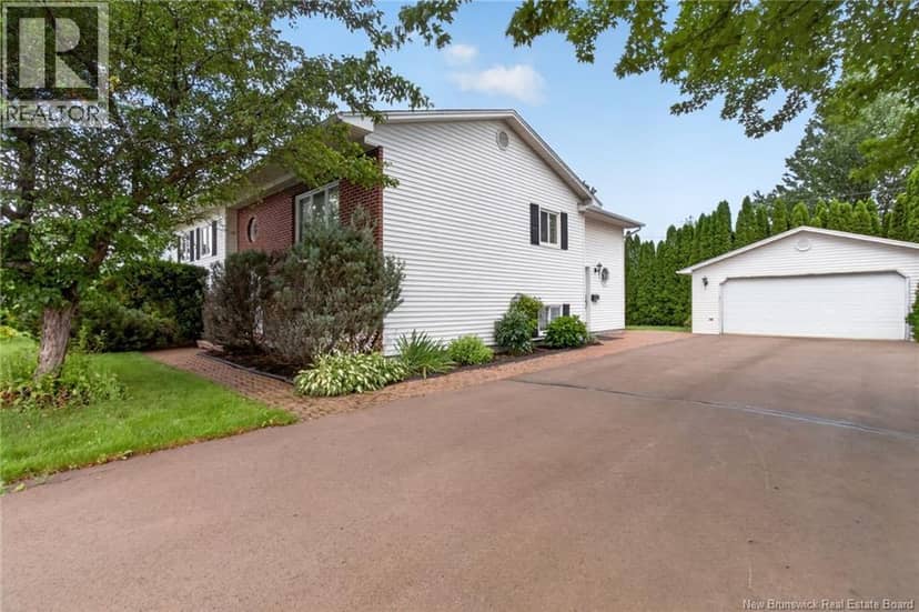 343 Glencairn Drive — photo 2 of 40