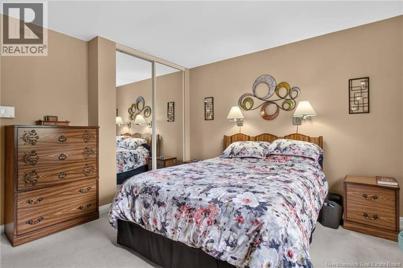 343 Glencairn Drive — photo 15 of 40