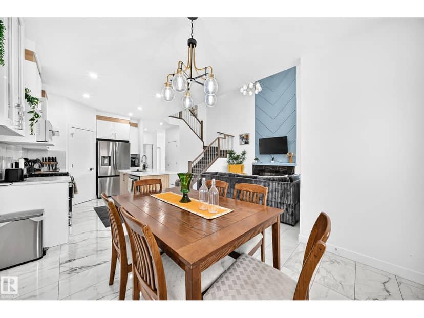 3605 41 AV — photo 19 of 40