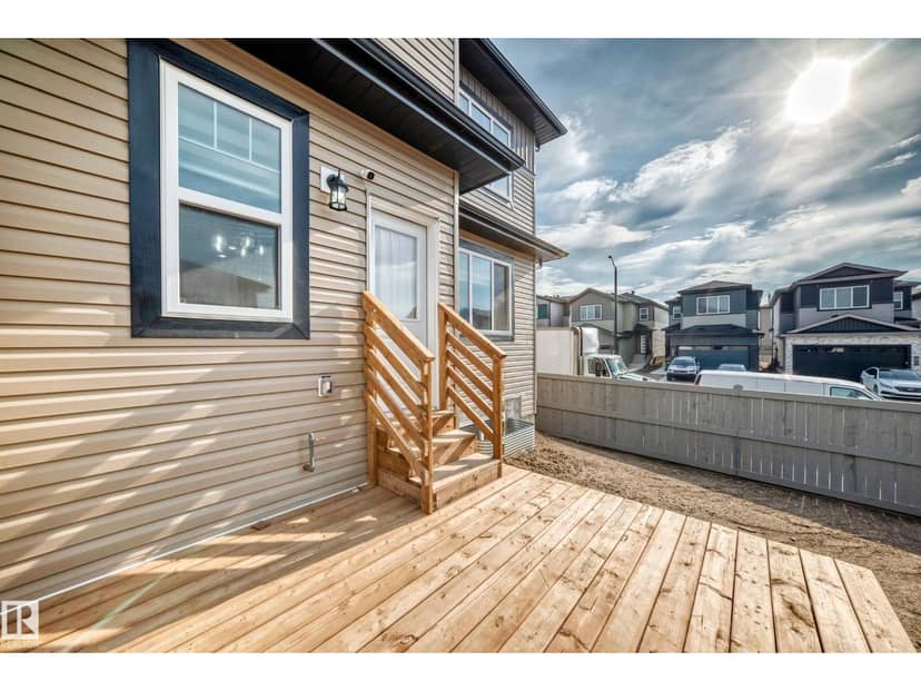 3605 41 AV — photo 18 of 40