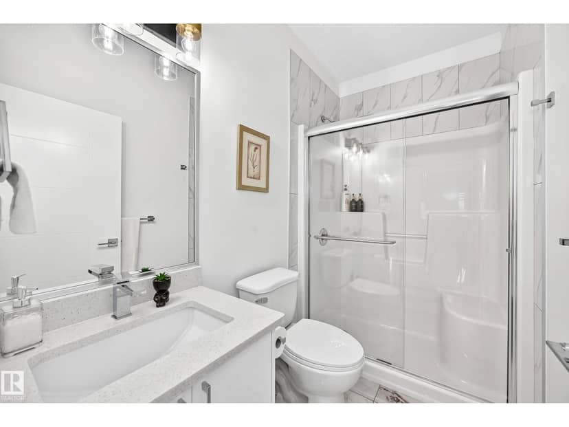 3605 41 AV — photo 25 of 40