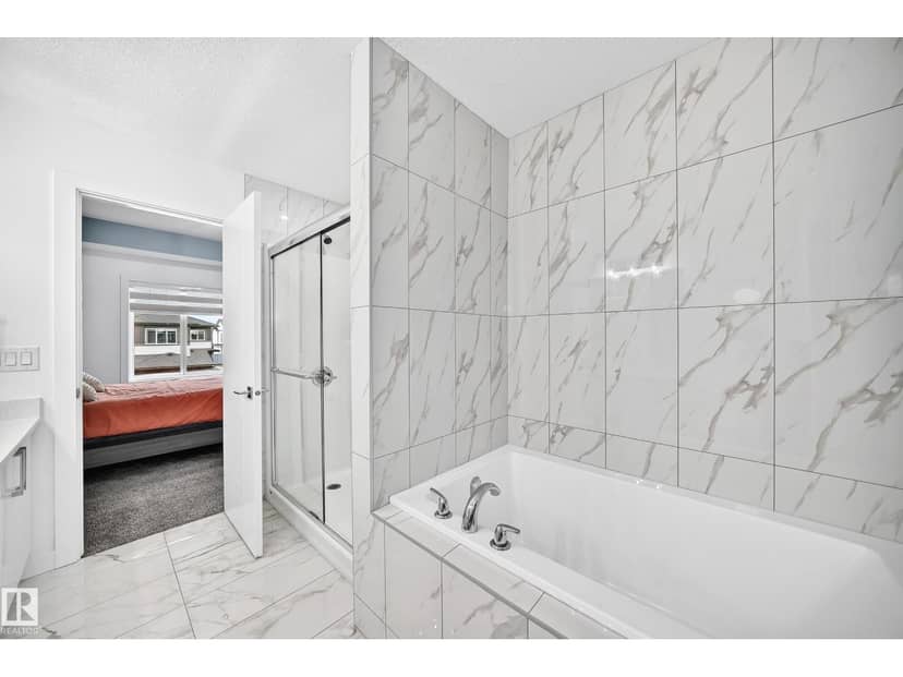 3605 41 AV — photo 34 of 40