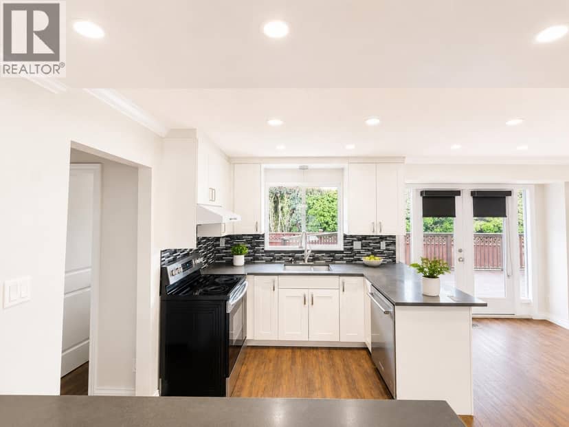 10860 Bromley Place, Richmond, photo 5