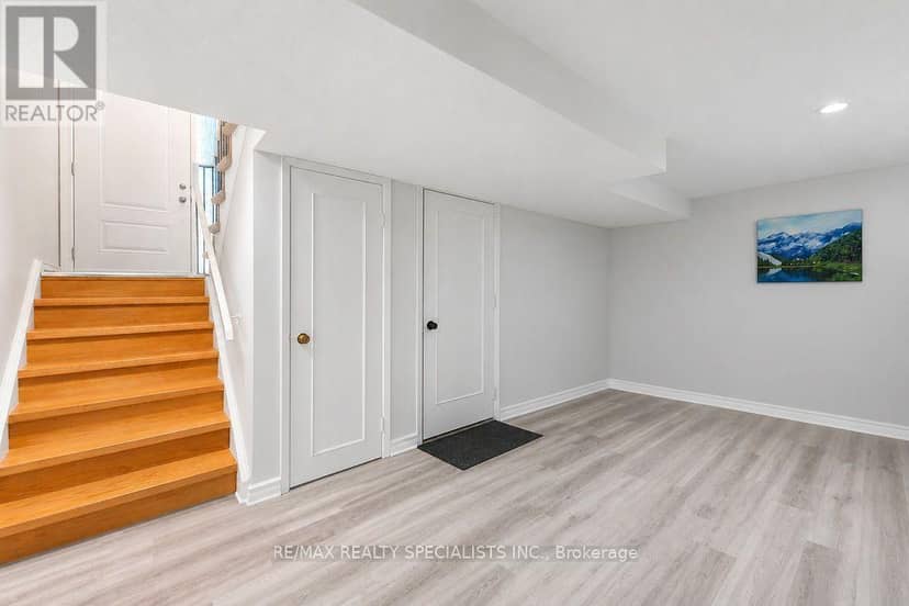 72 - 7080 Copenhagen Road — photo 37 of 40