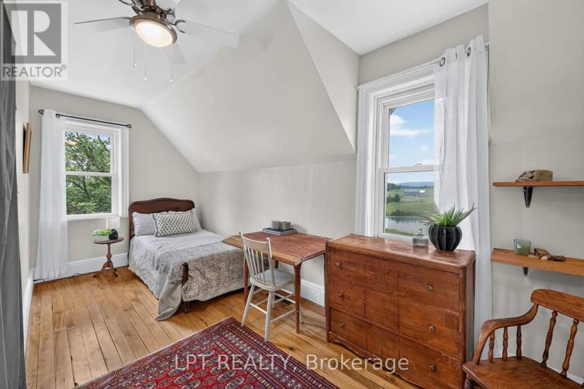 416476 10th Line S — photo 16 of 40