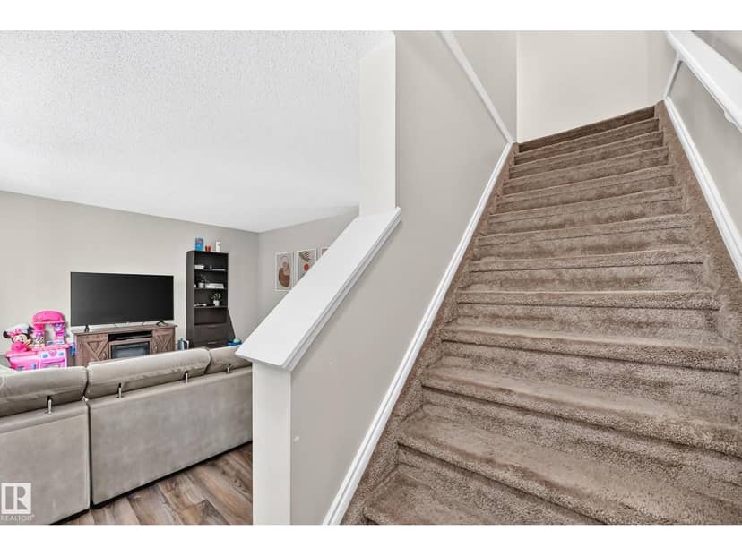 #21 8716 179 AV NW — photo 21 of 38
