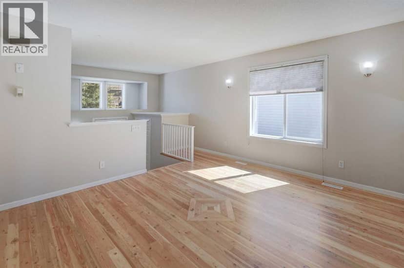 7 Canoe Close, Airdrie, photo 8