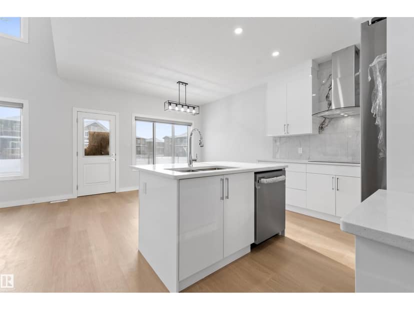 47 Axelwood CR — photo 11 of 37