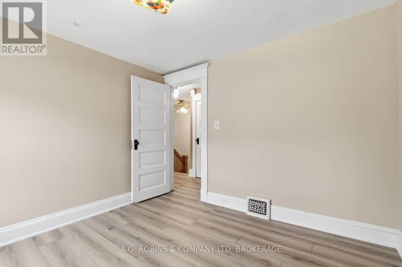6345 Barker Street — photo 25 of 40