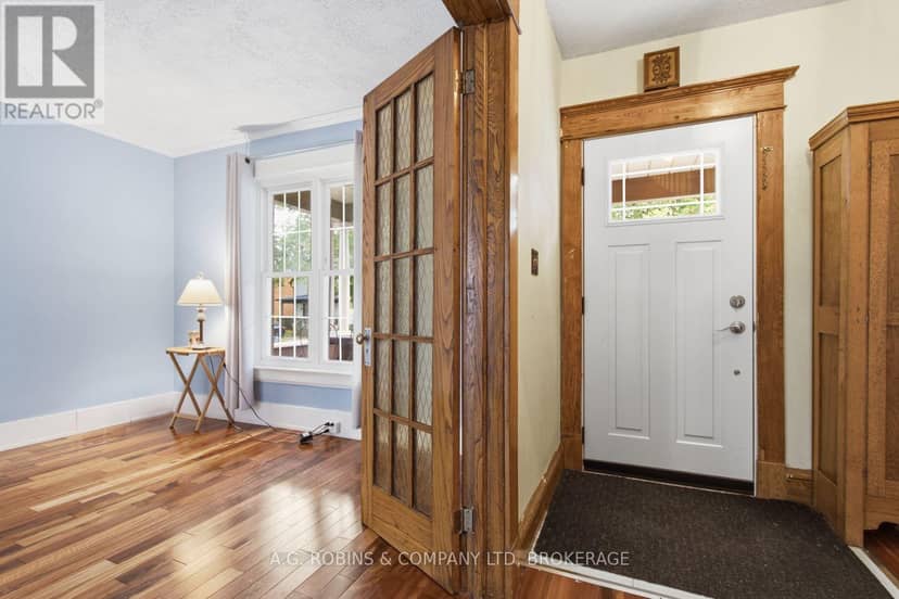 6345 Barker Street — photo 3 of 40