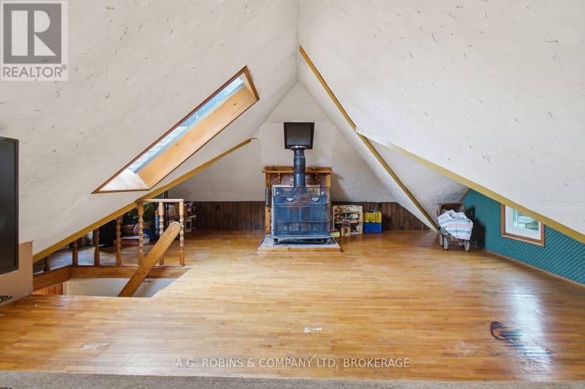 6345 Barker Street — photo 34 of 40