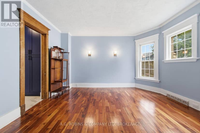 6345 Barker Street — photo 8 of 40
