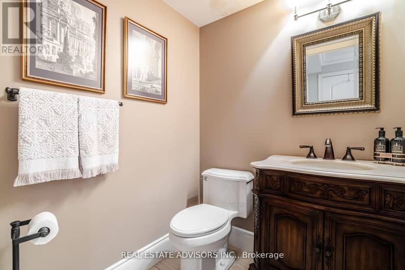 309 - 75 York Mills Road — photo 16 of 39