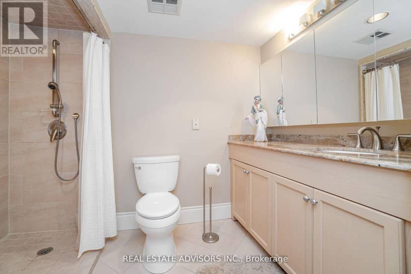 309 - 75 York Mills Road — photo 22 of 39