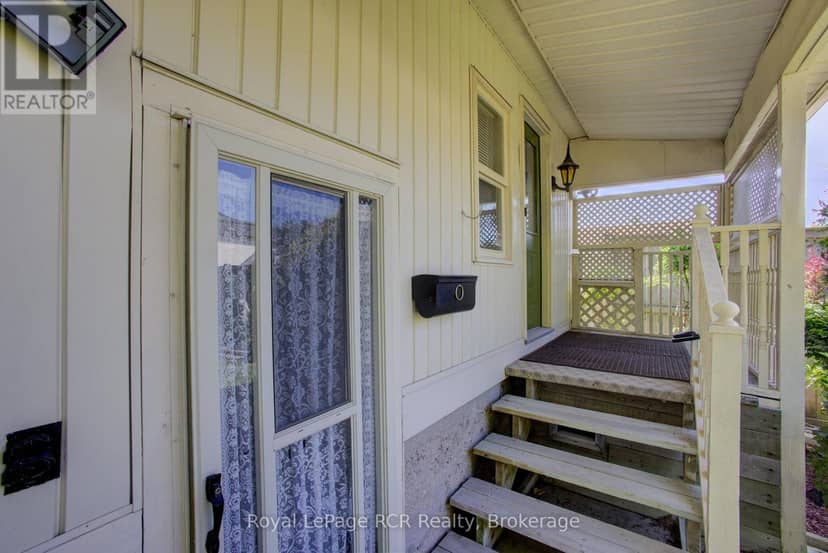 291 Elma Street E — photo 24 of 40