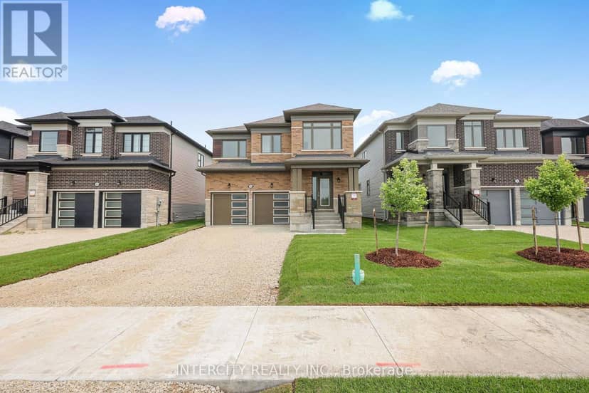 18 Legacy Circle — photo 1 of 40