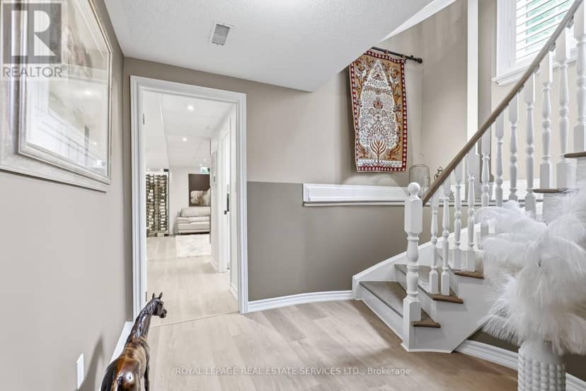 2149 Alderbrook Drive — photo 37 of 40