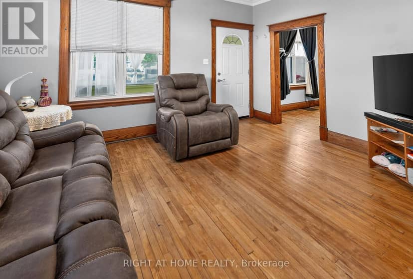 72 Maple Street — photo 7 of 40