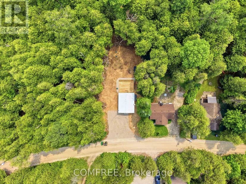 86 South Shore Road — photo 17 of 24