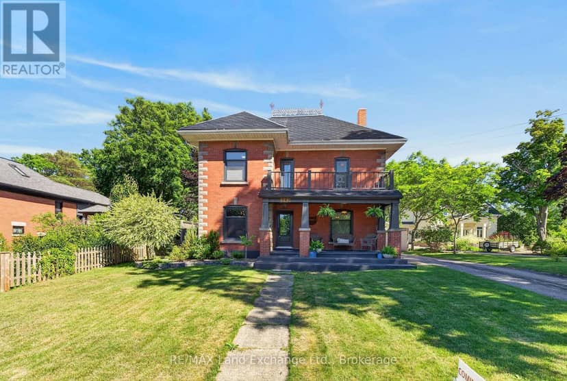 581 Queen Street — photo 1 of 40